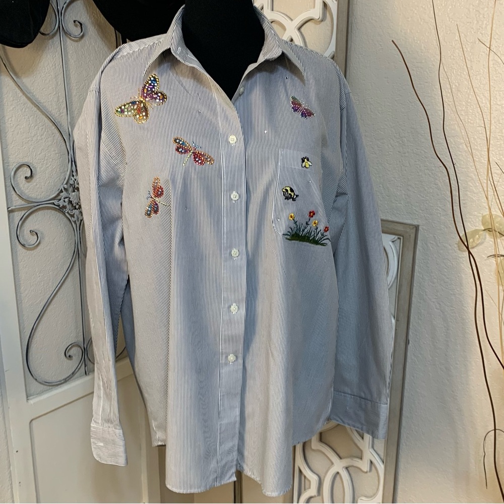 Fortune By Stan button down with butterflies,dragonflies, ladybugs.